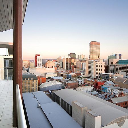La Loft Apartments North Terrace Adelaide Luaran gambar