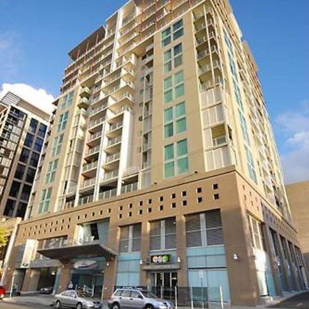 La Loft Apartments North Terrace Adelaide Luaran gambar