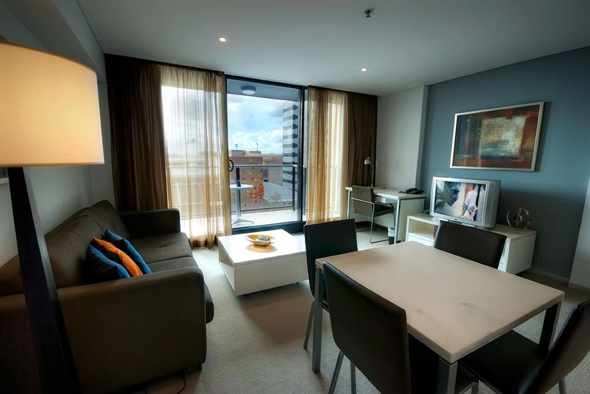 La Loft Apartments North Terrace Adelaide Luaran gambar